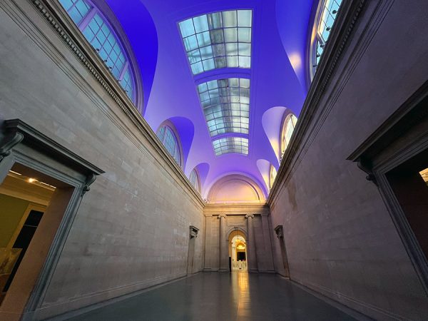 Tate_Britain_Duveen_Galleries_Armadillo_Lighting_ (7)